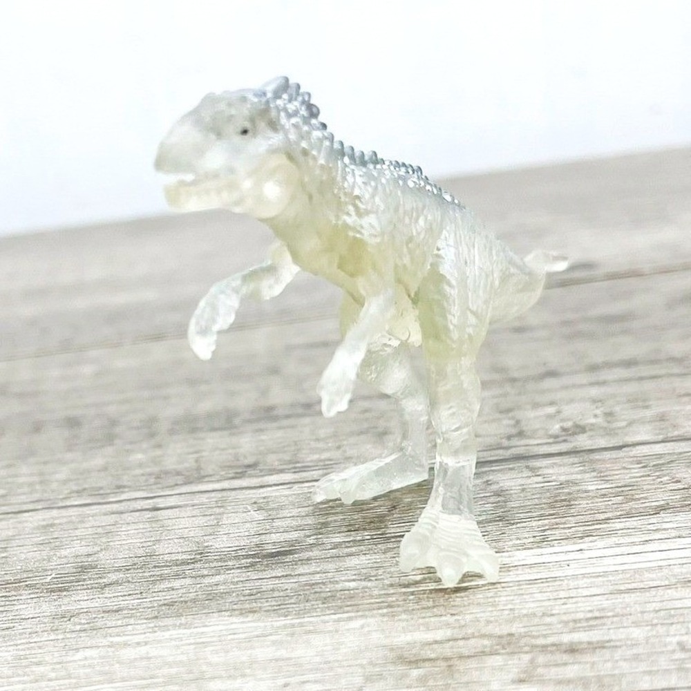 Jurassic World Camp Cretaceous Indominus rex 2-Inch Minifigure Translucent Glow
